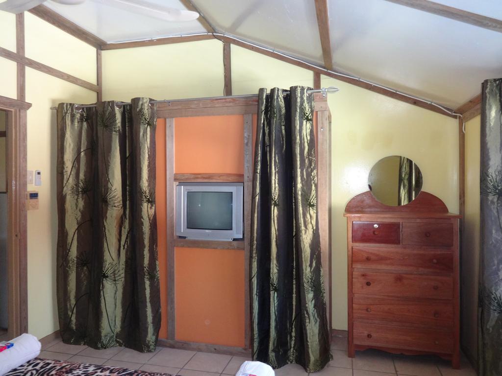 Cocopele Inn San Ignacio Buitenkant foto
