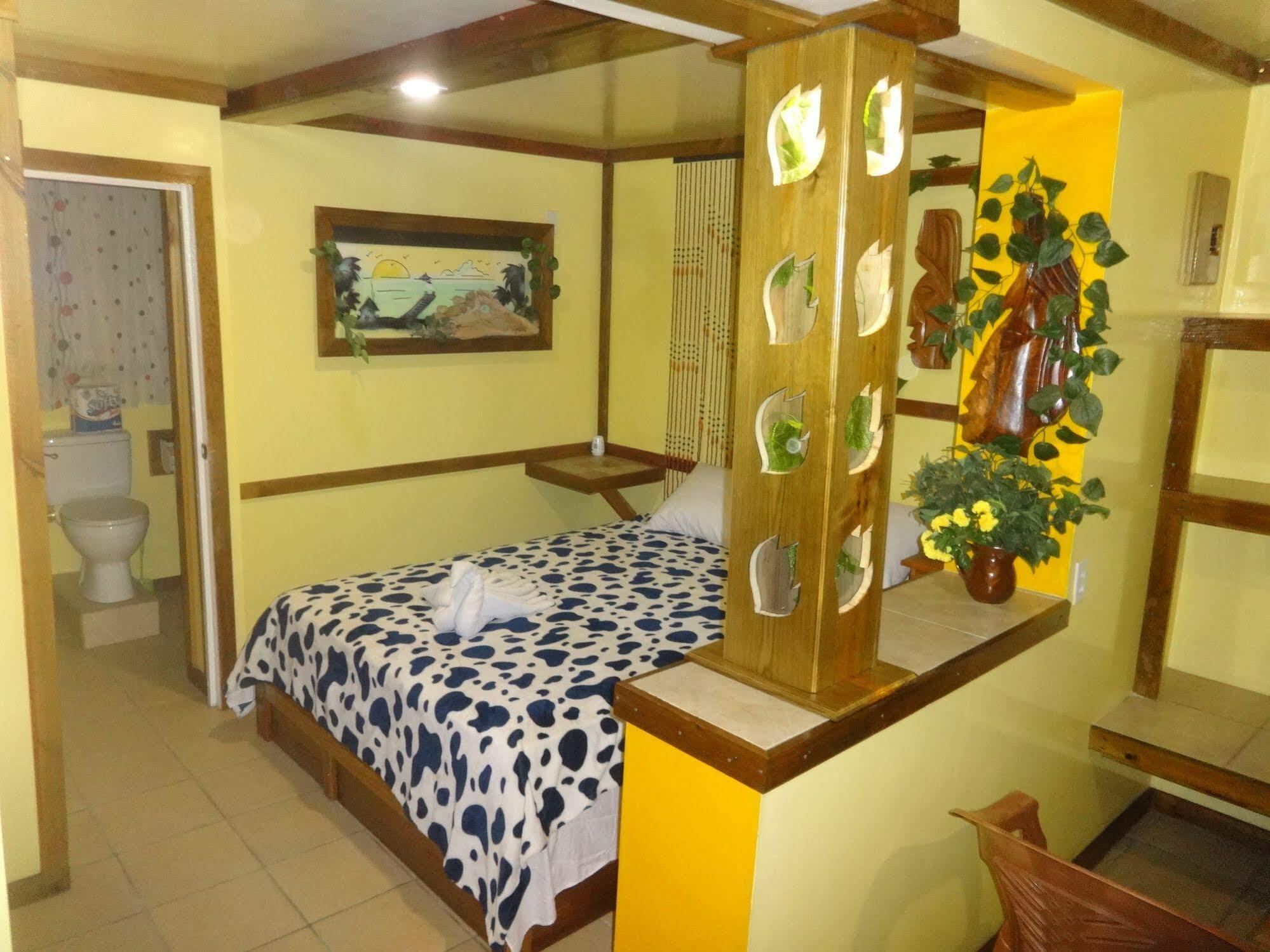 Cocopele Inn San Ignacio Buitenkant foto
