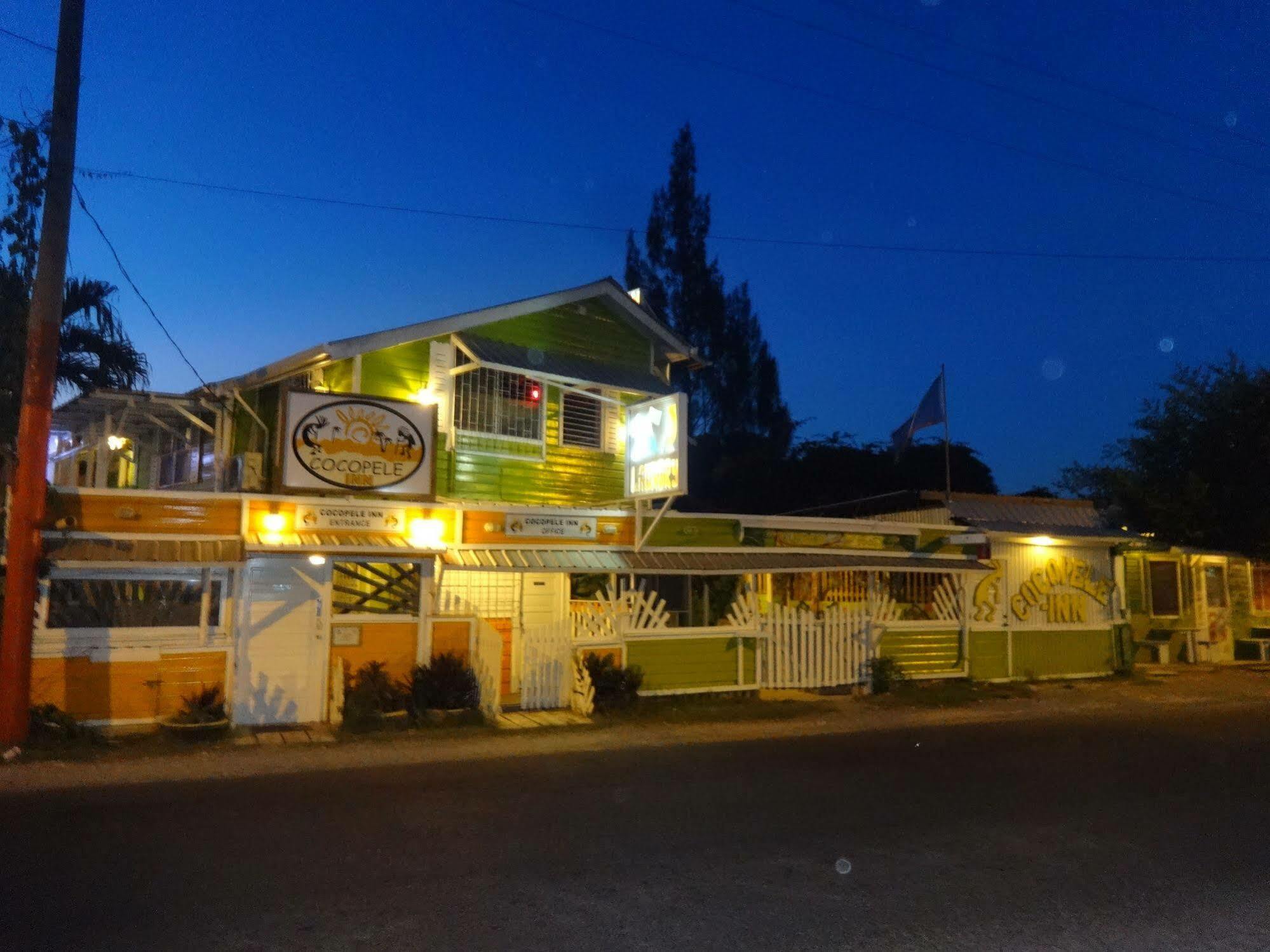 Cocopele Inn San Ignacio Buitenkant foto
